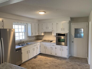 Great  Kitchen with built ins