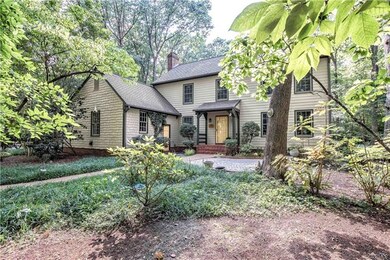 Wooded lot - great privacy!