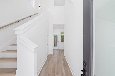 810 Elkhart St unit A, Houston, TX 77091 - photo 4