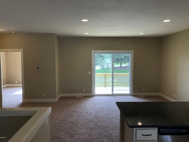 702 Braeside Dr SE unit 69, Byron Center, MI 49315 - photo 4