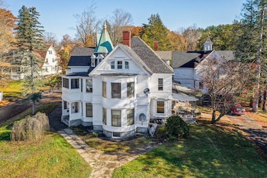 152 Prospect St, Franklin, NH 03235 - photo 5