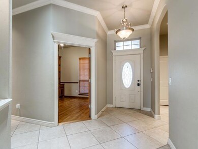 2632 SE 7th St, Moore, OK 73160 - photo 4