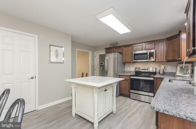 213 Warner, Hedgesville, WV 25427 - photo 6