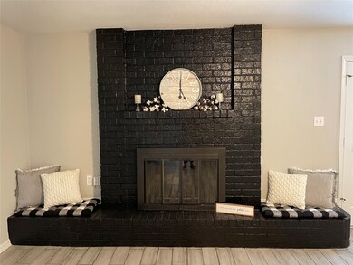 1910 Tracy Lynn Ln, Alvin, TX 77511 - photo 7