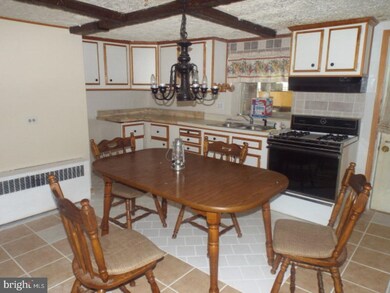 17 Ann St, Pottsville, PA 17901 - photo 5