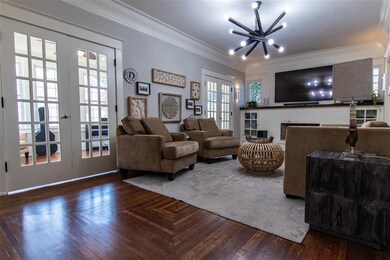 119 W 10th St, Auburn, IN 46706 - photo 4