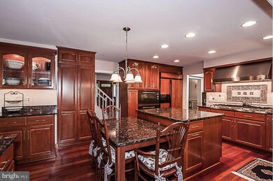 12016 Yellowbell Ln, Columbia, MD 21044 - photo 2