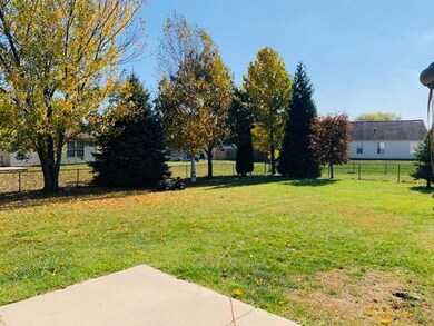 746 Highland Springs Ct, Kokomo, IN 46902 - photo 2