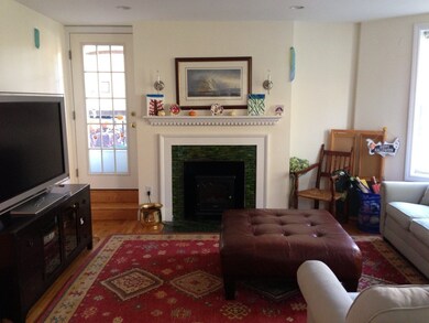 8 Verndale St unit 1, Brookline, MA 02446 - photo 5