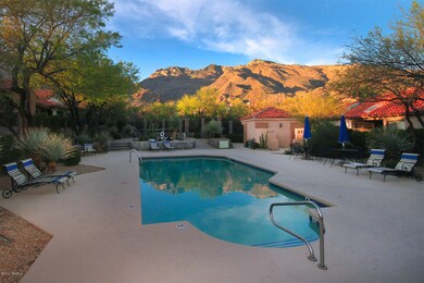 Community Pool & Spa