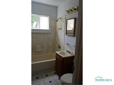 929 Searles Rd, Toledo, OH 43607 - photo 7