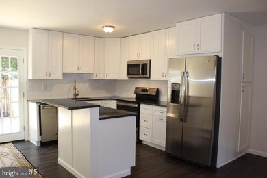 1493 Chatham Ct unit 63, Crofton, MD 21114 - photo 3