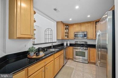 621 N Saint Asaph St unit 308, Alexandria, VA 22314 - photo 2