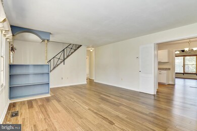 12612 Killian Ln, Bowie, MD 20715 - photo 4