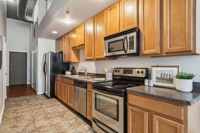 8-web-or-mls-221-n-front-st-101