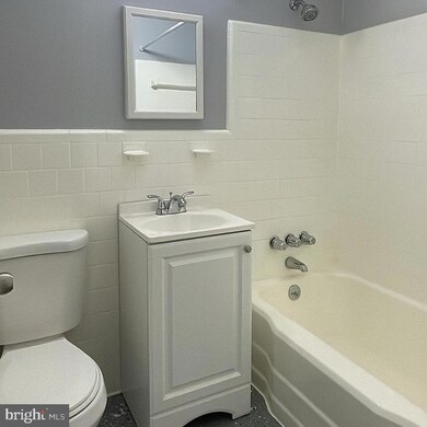 3939 Stokes Dr unit 2, Baltimore, MD 21229 - photo 4