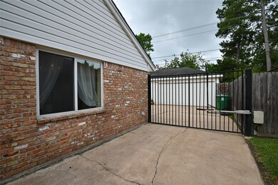 4727 Apollo St, Houston, TX 77018 - photo 3