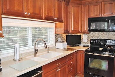 6 Chapel Hill Dr, Nashua, NH 03063 - photo 6