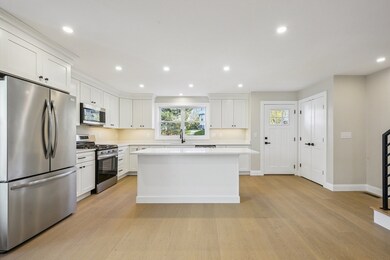 110 Stowe St unit 110, Fall River, MA 02720 - photo 2