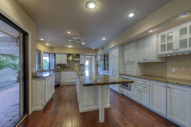 006_Kitchen