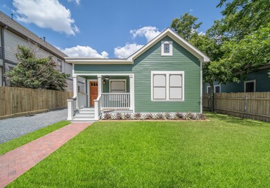 924 Cortlandt St, Houston, TX 77008 - photo 5