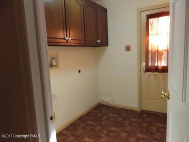 5513 Olde Mill Run, Stroudsburg, PA 18360 - photo 6