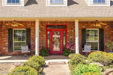 1408 N Country Ridge Dr, Stigler, OK 74462 - photo 3