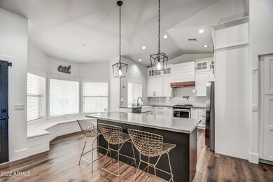 KITCHEN 1