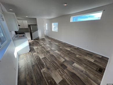 112 Northside Dr, Lander, WY 82520 - photo 3