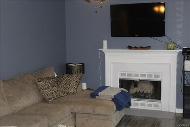 12107 Timber Trail Dr, Midlothian, VA 23112 - photo 3