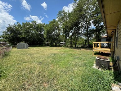 1720 W Elm St, Denison, TX 75020 - photo 2