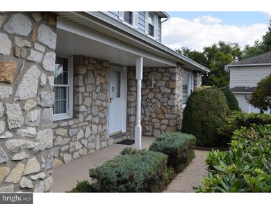 25 Braintree Common, Feasterville Trevose, PA 19053 - photo 2