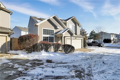 2584 Fraiser Fir Dr, Greenwood, IN 46143 - photo 4