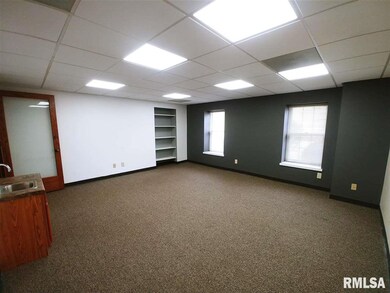 1225 E River Dr unit 238, Davenport, IA 52803 - photo 2