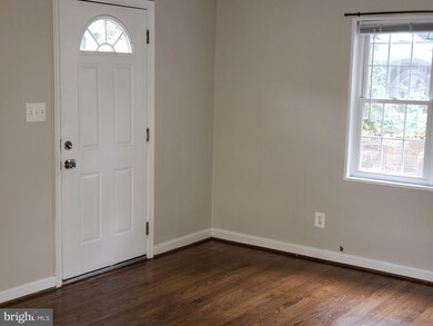 4804 20th Place N, Arlington, VA 22207 - photo 2