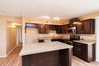 2118 W 2nd St AZ-15