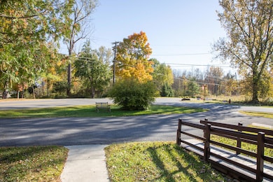 665 Point Rd -64