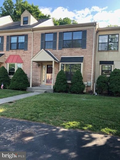 1913 Yorktown N, Norristown, PA 19403 - photo 2