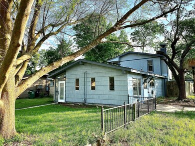 10502 Members Dr, Houston, TX 77089 - photo 3