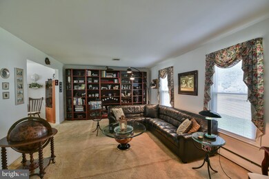 30 Dogwood Dr, Phoenixville, PA 19460 - photo 4