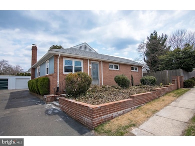 1114 Broadway Blvd, Reading, PA 19607 - photo 2