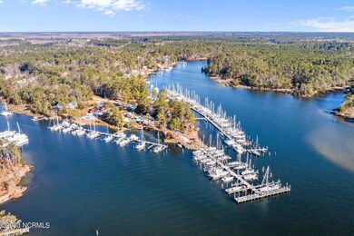 414 Whittaker Point Rd E4