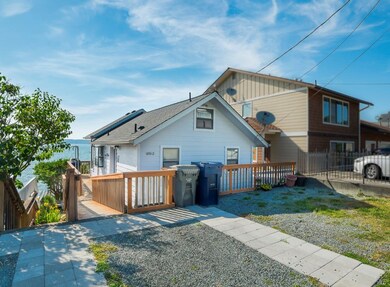 18612 Soundview Dr NW, Stanwood, WA 98292 - photo 2