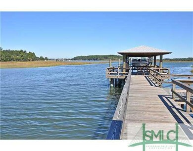 Waterfront/Dock/Pier.