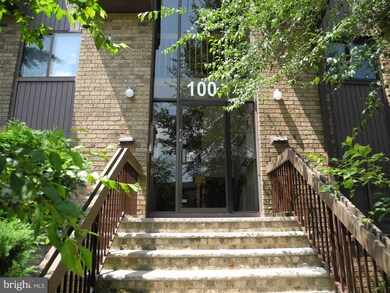 121 Woodmill Dr unit 21, East Windsor, NJ 08512 - photo 2