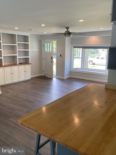 325 Cedar Ln, Annapolis, MD 21403 - photo 3