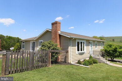 1761 Eppinger Rd, Berkeley Springs, WV 25411 - photo 2