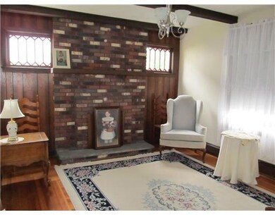 Den/Family/Great Room. 1st Floor Apartment