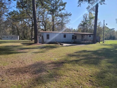 84 Crystal Ln, Crawfordville, FL 32327 - photo 4