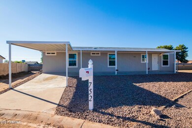 752 S 87th St 85208